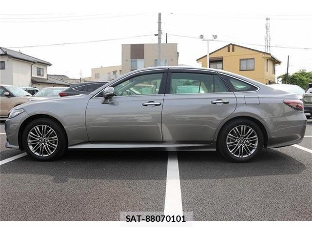 Toyota CROWN SEDAN 2020-11 7216693-9