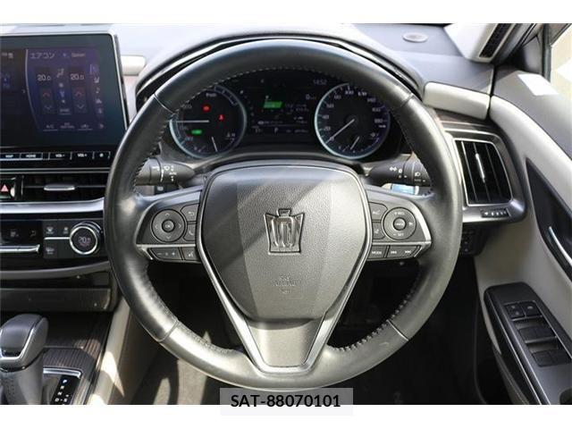 Toyota CROWN SEDAN 2020-11 7216693-17
