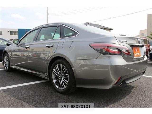Toyota CROWN SEDAN 2020-11 7216693-21