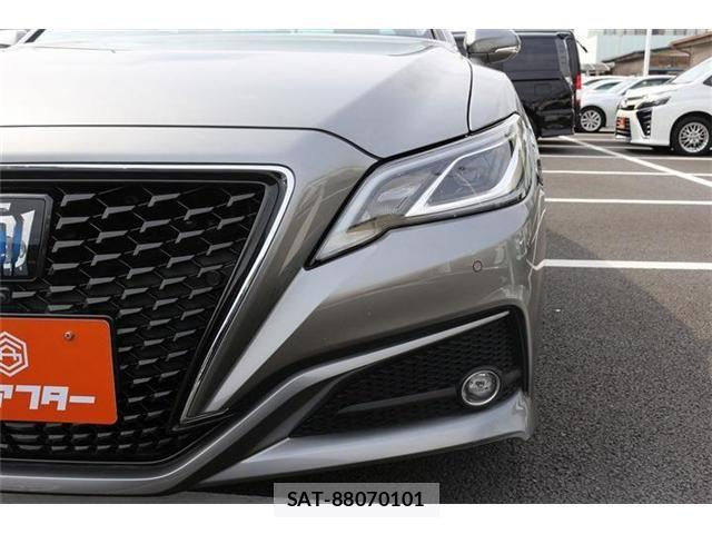 Toyota CROWN SEDAN 2020-11 7216693-25