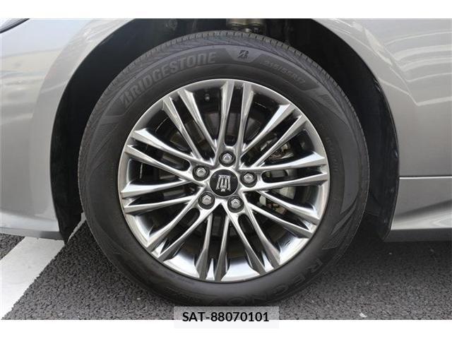 Toyota CROWN SEDAN 2020-11 7216693-29