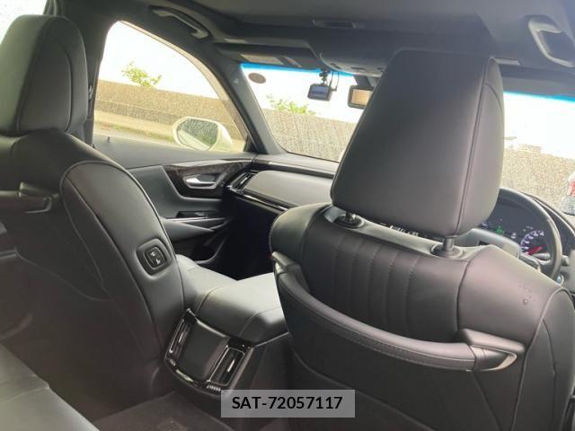 Toyota CROWN SEDAN 2018-09 7216662-12
