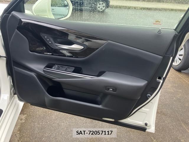 Toyota CROWN SEDAN 2018-09 7216662-16
