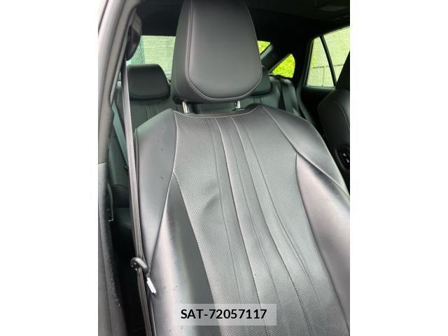 Toyota CROWN SEDAN 2018-09 7216662-17