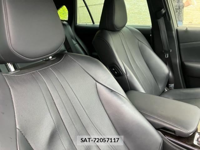 Toyota CROWN SEDAN 2018-09 7216662-18