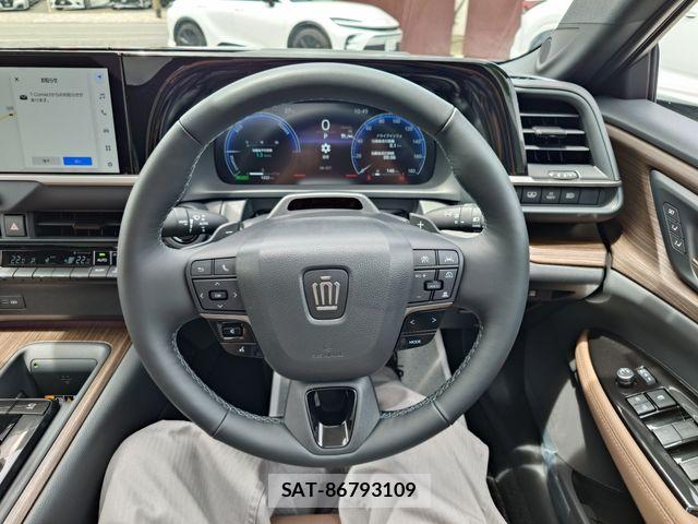 Toyota CROWN SEDAN 2025-01 7216711-13