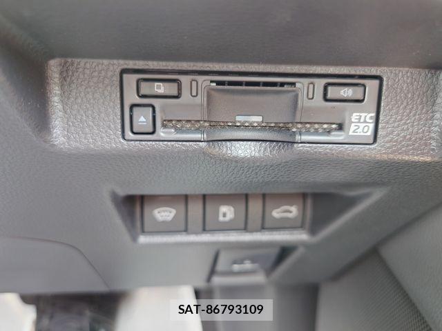 Toyota CROWN SEDAN 2025-01 7216711-22