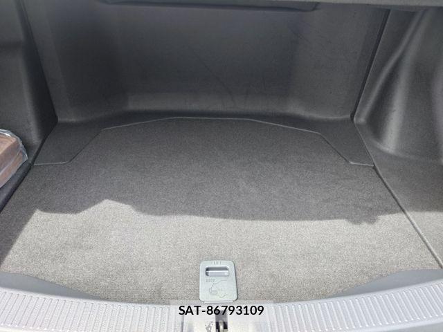 Toyota CROWN SEDAN 2025-01 7216711-28