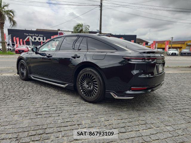 Toyota CROWN SEDAN 2025-01 7216711-3