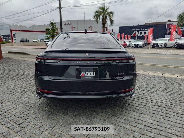 Toyota CROWN SEDAN 2025-01 7216711-6