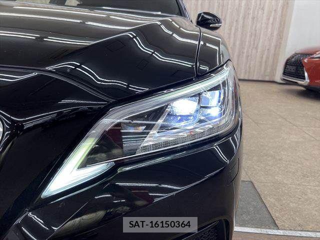 Toyota CROWN SEDAN 2018-10 7216664-11