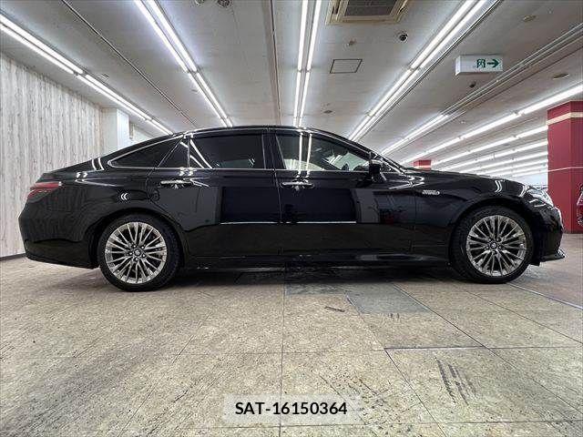Toyota CROWN SEDAN 2018-10 7216664-16