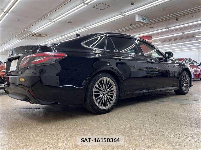 Toyota CROWN SEDAN 2018-10 7216664-18