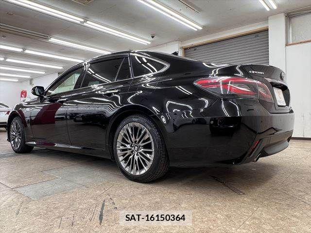 Toyota CROWN SEDAN 2018-10 7216664-19