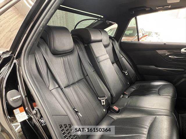 Toyota CROWN SEDAN 2018-10 7216664-8