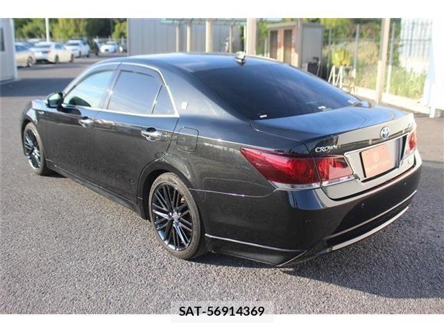 Toyota CROWN SEDAN 2014-11 7216636-10