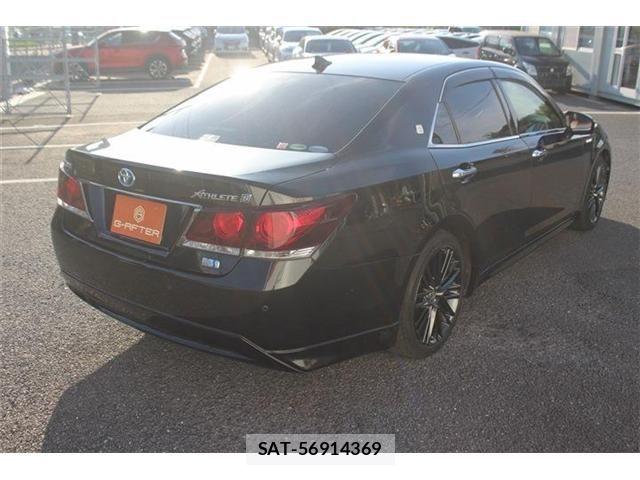 Toyota CROWN SEDAN 2014-11 7216636-8