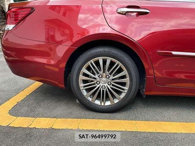 Toyota CROWN SEDAN 2013-06 7216609-3