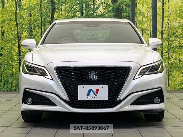 Toyota CROWN SEDAN 2021-05 7216689-13