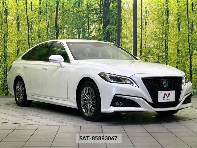 Toyota CROWN SEDAN 2021-05 7216689-15