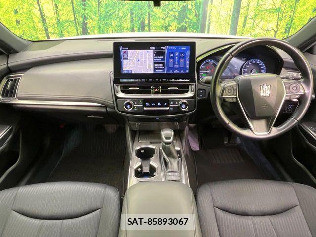 Toyota CROWN SEDAN 2021-05 7216689-1