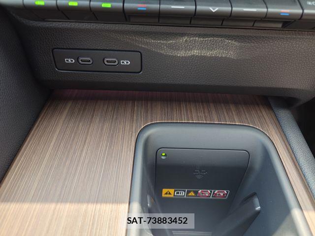 Toyota CROWN SEDAN 2025-10 7216705-18