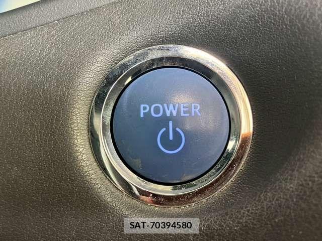 Toyota CROWN SEDAN 2018-08 7216658-11