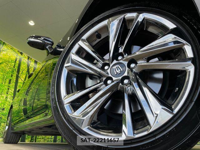 Toyota CROWN SEDAN 2021-07 7216695-12