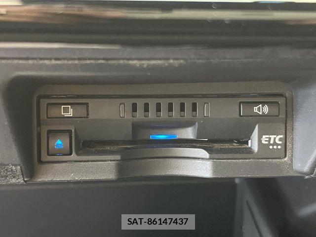 Toyota CROWN SEDAN 2018-09 7216660-10