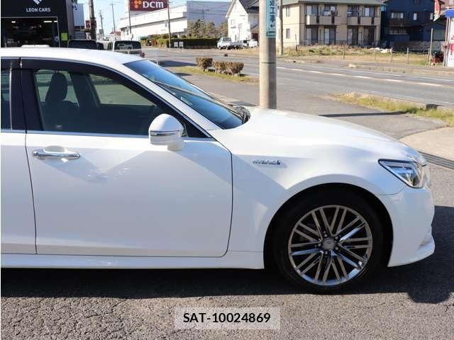 Toyota CROWN SEDAN 2013-02 7216607-14