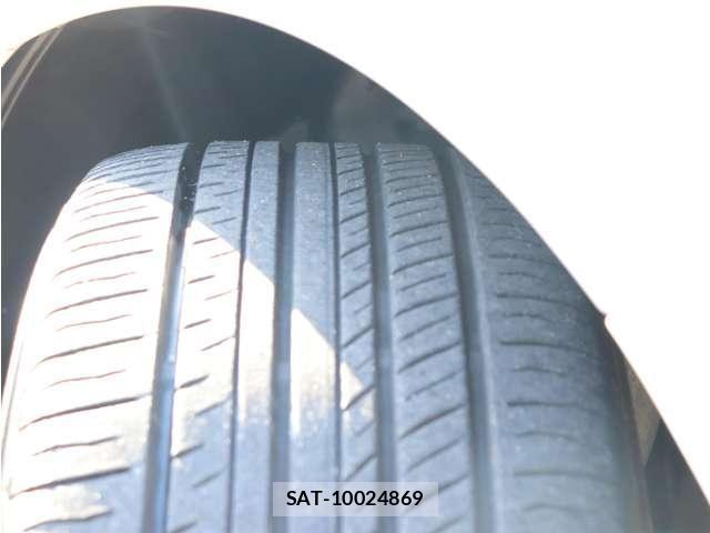 Toyota CROWN SEDAN 2013-02 7216607-22