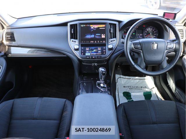 Toyota CROWN SEDAN 2013-02 7216607-25