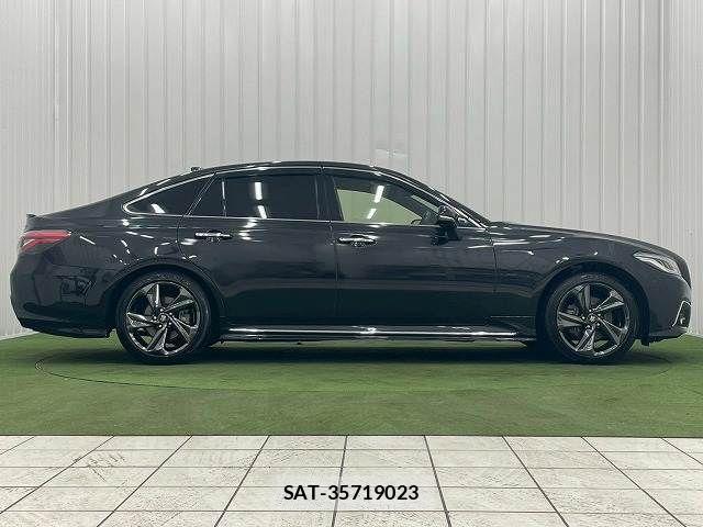 Toyota CROWN SEDAN 2020-07 7216691-14