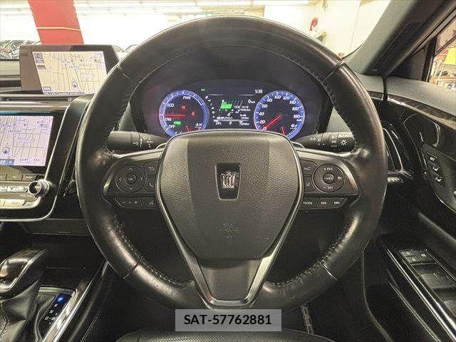 Toyota CROWN SEDAN 2018-11 7216671-9