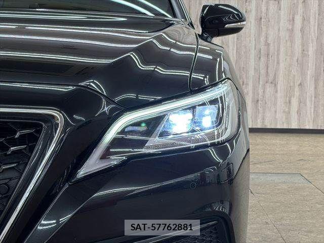 Toyota CROWN SEDAN 2018-11 7216671-10