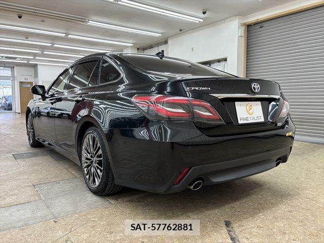 Toyota CROWN SEDAN 2018-11 7216671-18
