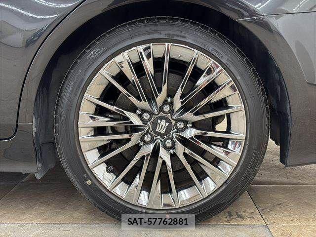Toyota CROWN SEDAN 2018-11 7216671-27
