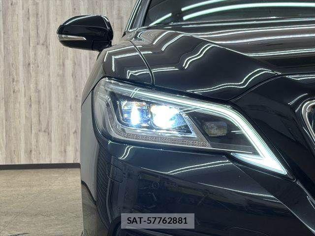 Toyota CROWN SEDAN 2018-11 7216671-29