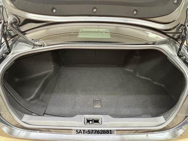 Toyota CROWN SEDAN 2018-11 7216671-8