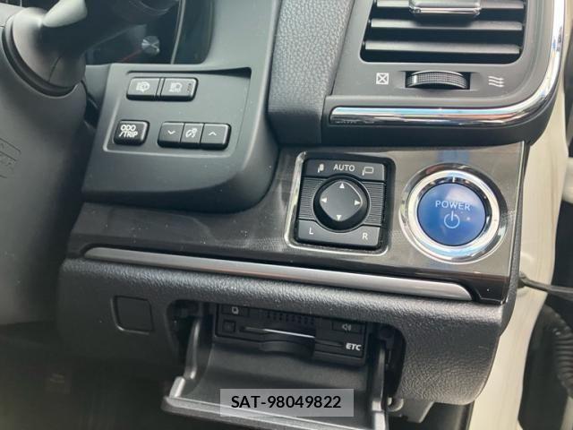 Toyota CROWN SEDAN 2014-05 7216631-14