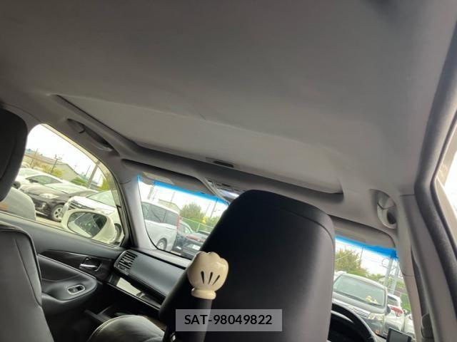 Toyota CROWN SEDAN 2014-05 7216631-17