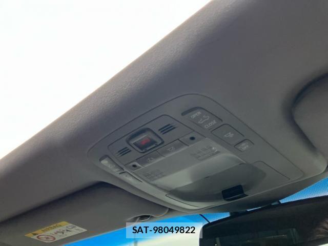Toyota CROWN SEDAN 2014-05 7216631-19