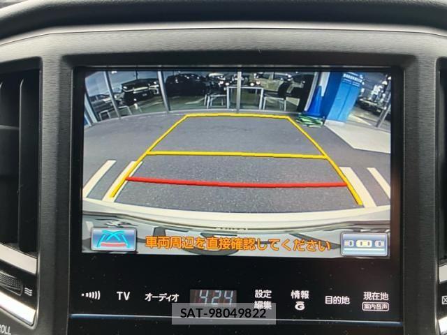 Toyota CROWN SEDAN 2014-05 7216631-22