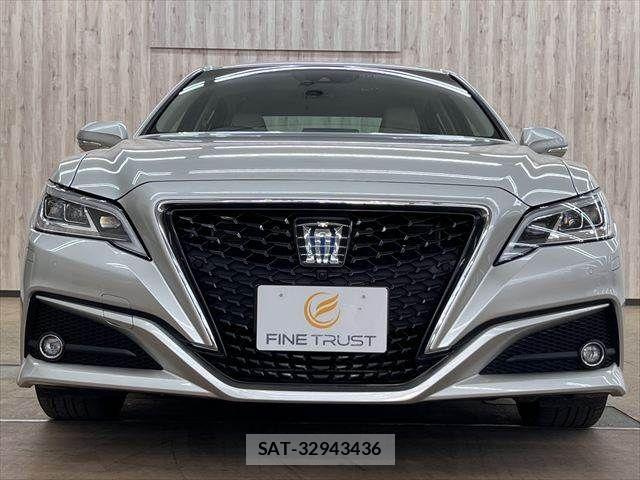 Toyota CROWN SEDAN 2018-10 7216666-13