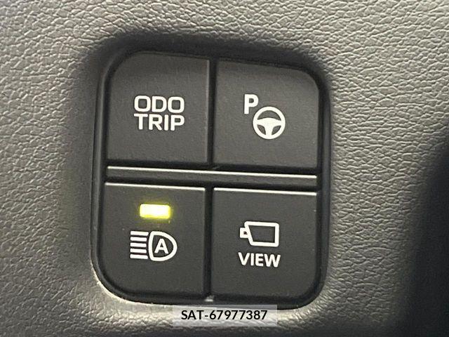 Toyota CROWN SEDAN 2019-01 7216672-9