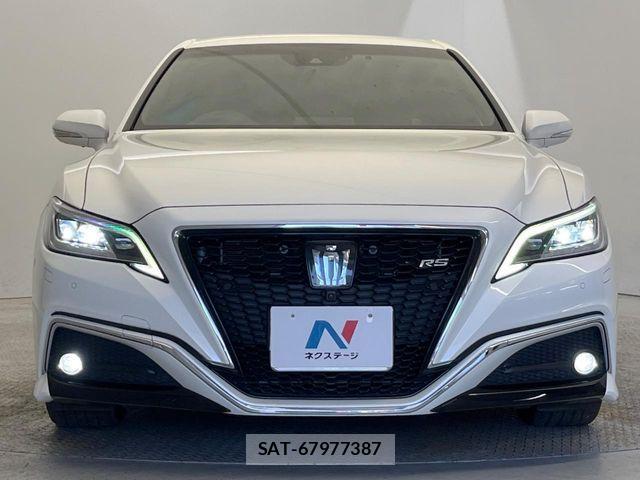 Toyota CROWN SEDAN 2019-01 7216672-13