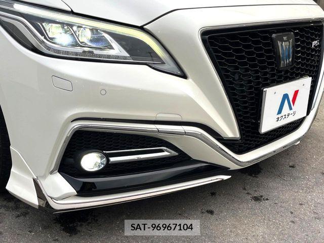 Toyota CROWN SEDAN 2018-07 7216657-2