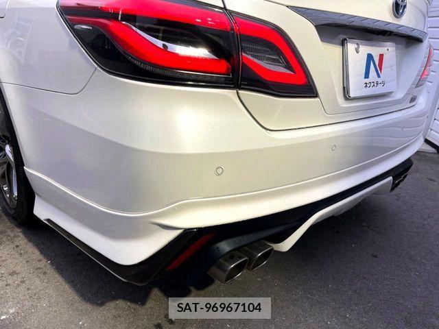 Toyota CROWN SEDAN 2018-07 7216657-3
