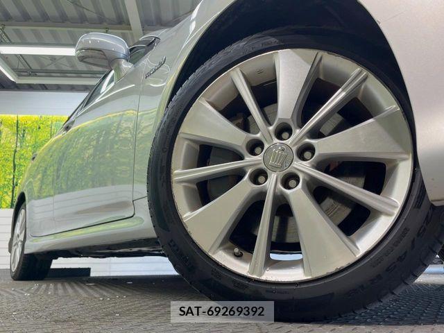 Toyota CROWN SEDAN 2009-07 7216596-13