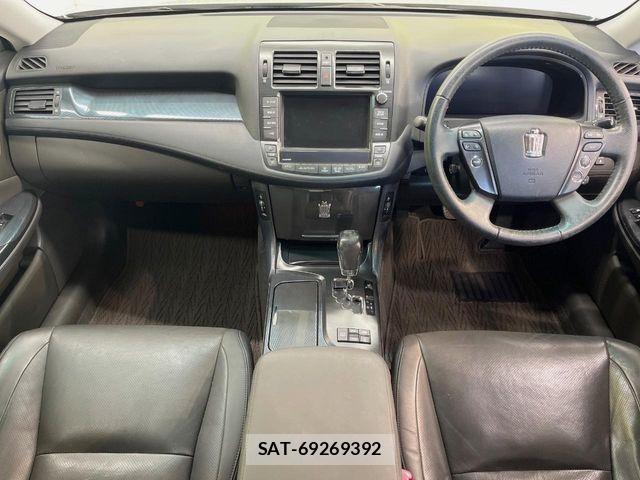 Toyota CROWN SEDAN 2009-07 7216596-1